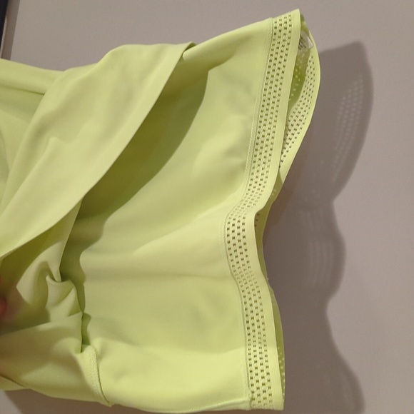 Brand new neon yellow size Large pink soda sport crop top built in bra - Picture 3 of 4